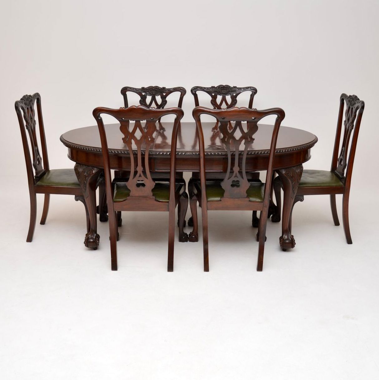 Antique Mahogany Chippendale Style Dining Table & Six Chairs